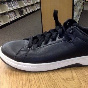 i am selling some sneakers that i do not wear.